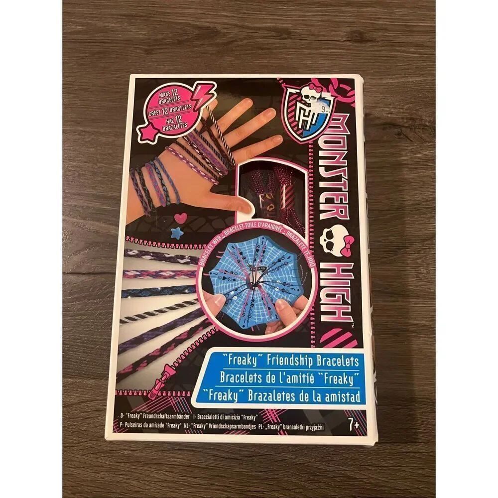 Monster High - Freaky Friendship Bracelets Kit Makes 12 Age 7+